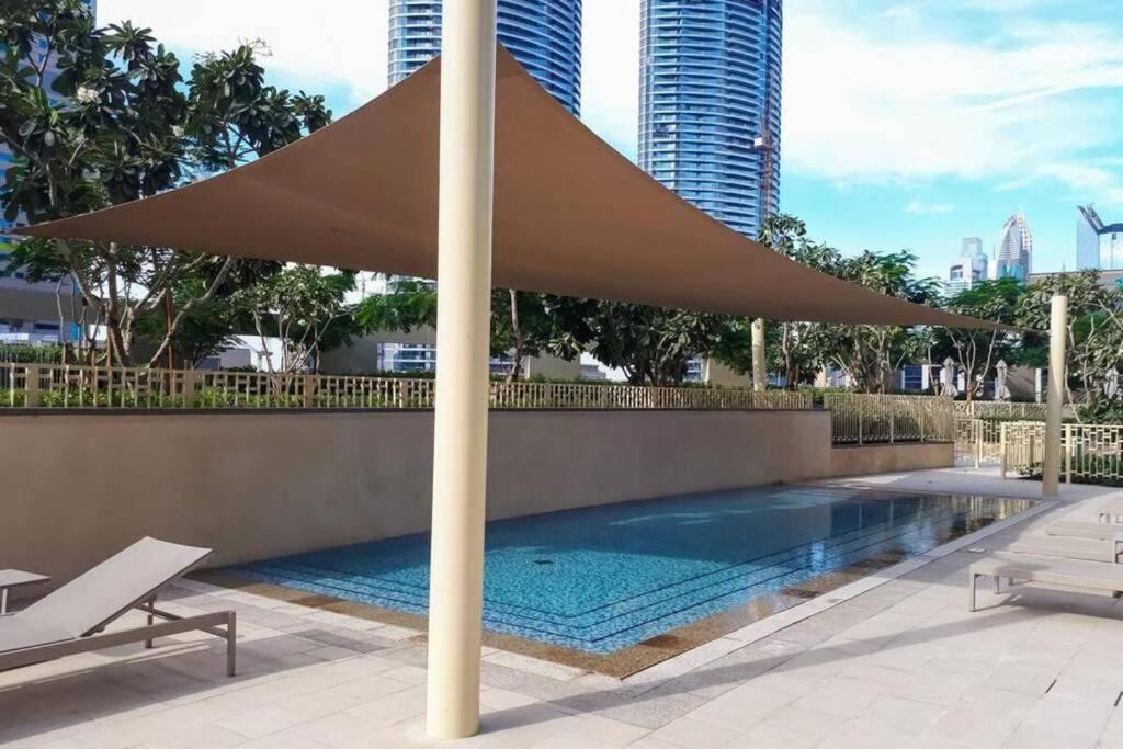Apartment First Class 2br With Full Burj Khalifa And Fountain View