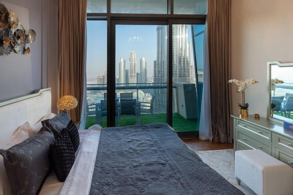First Class 2br With Full Burj Khalifa And Fountain View Apartment Dubai